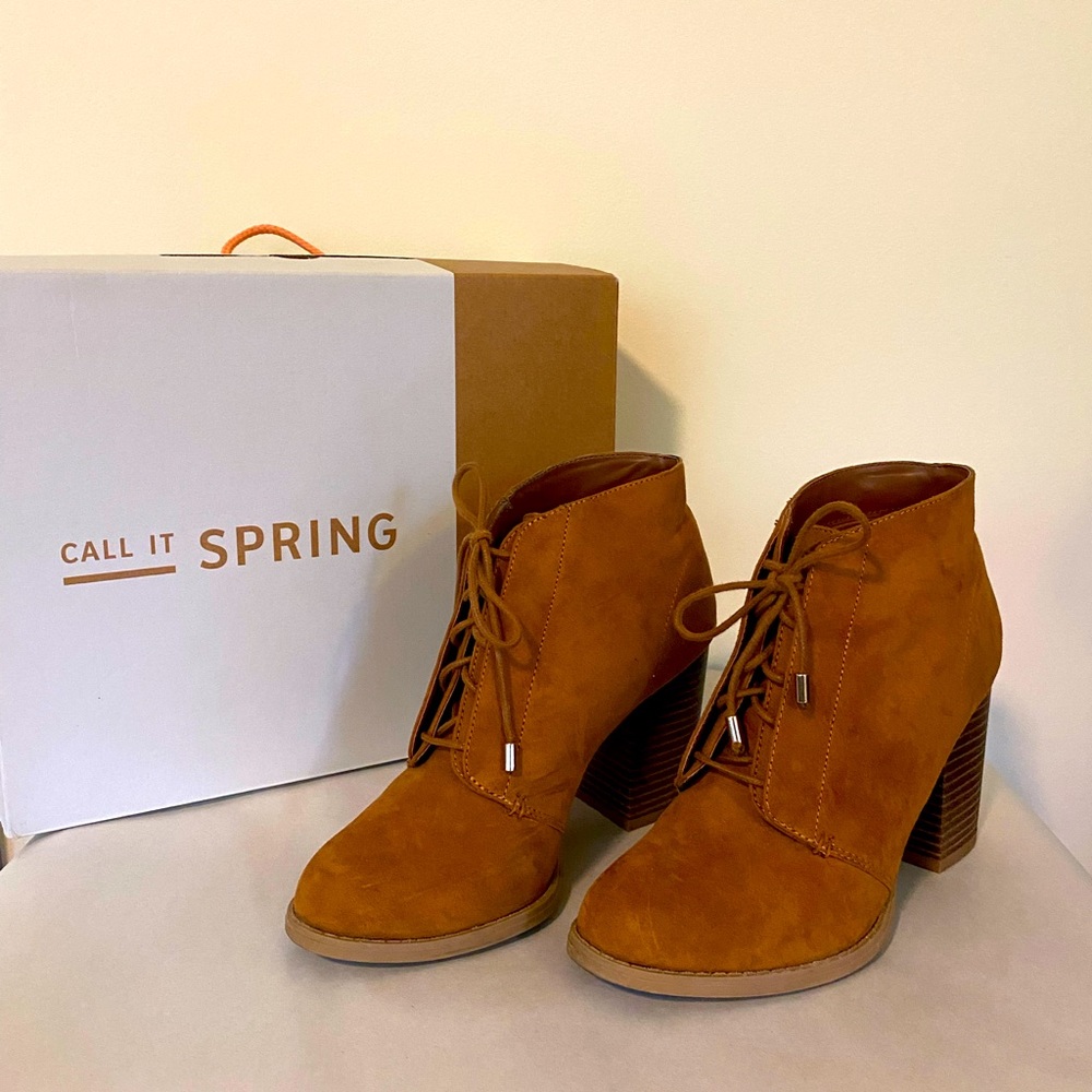 ❗️SOLD❗️Lace Up Booties